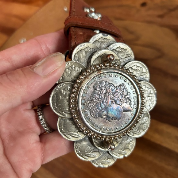 Original Guess leather belt with unique buckle - Picture 4 of 7